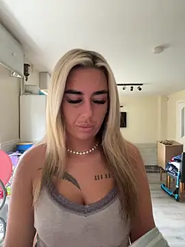 EllieMaeBaby online show from 27, 2, 2026