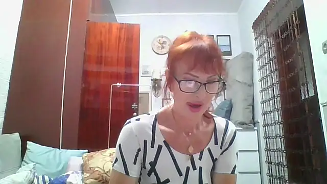 Snapshot of Mellana chatting on 5, 10, 2025 Mellana online show from 5, 10, 2025