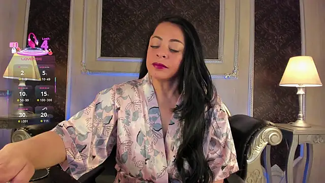 adelinemoretti online show from 7, 10, 2025