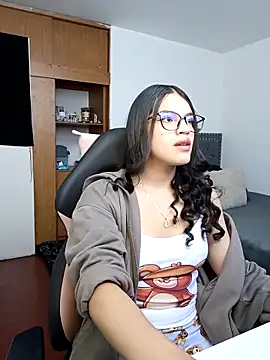 asumi 18 online show from 10, 9, 2025