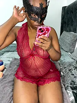 wellbuiltDiosa online show from 5, 10, 2025