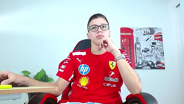 Cumandres18 online show from 9, 9, 2025