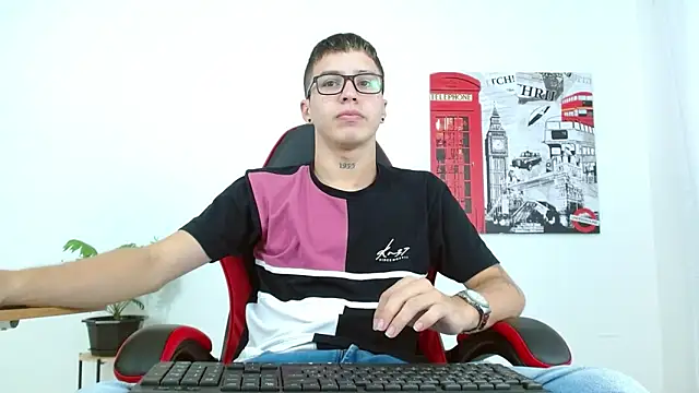 Cumandres18 online show from 12, 9, 2025