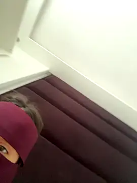 Rabroba89six online show from 12, 9, 2025