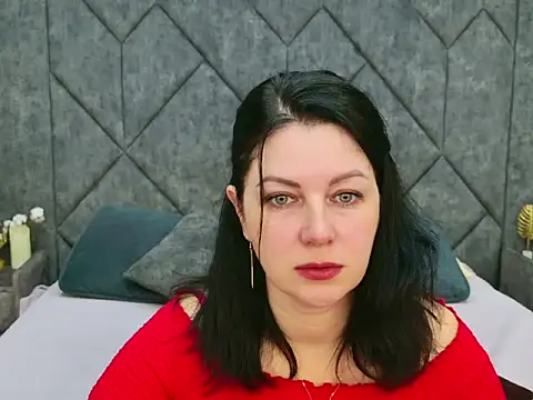 Nina Stane online show from 6, 10, 2025