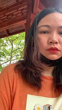 Snapshot of zhizhinaigai chatting on 6, 4, 2026 zhizhinaigai online show from 6, 4, 2026