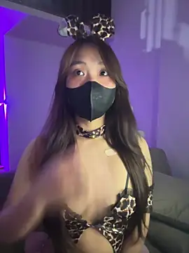 Phuong Bee online show from 31, 7, 2026