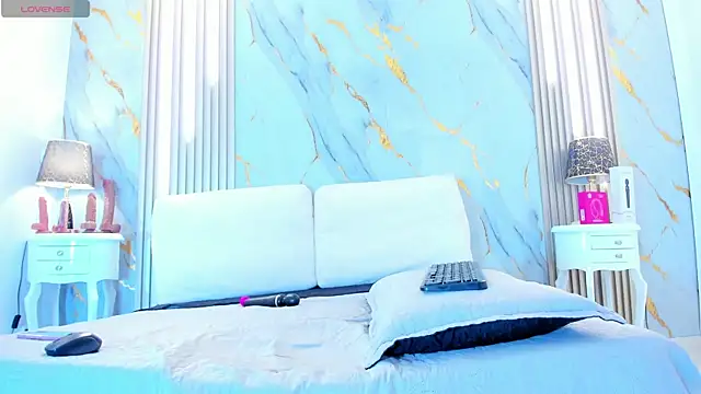 Tiifany Baker online show from 11, 4, 2026