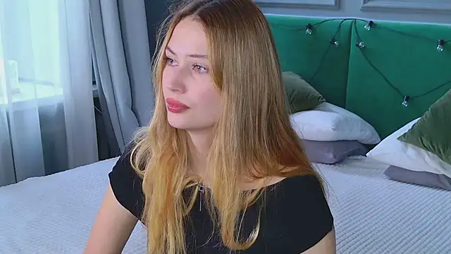 Snapshot of Sofii_Ly chatting on 16, 9, 2025 Sofii Ly online show from 16, 9, 2025