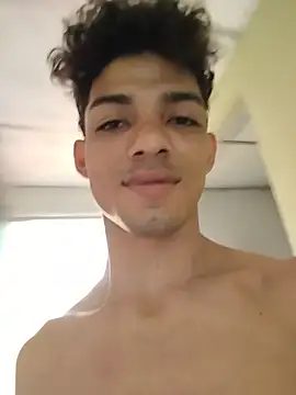 Snapshot of Brayanellatino chatting on 25, 7, 2026 Brayanellatino online show from 25, 7, 2026