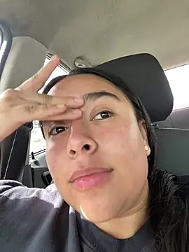 Zoey thompson online show from 10, 4, 2026