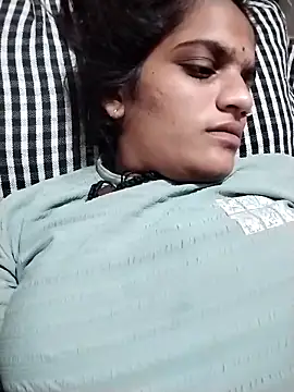 Sofia kuuu online show from 22, 9, 2025