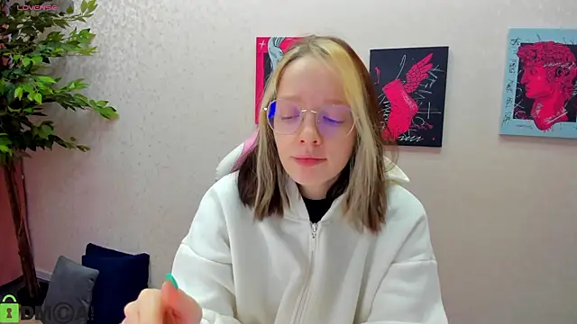 R0cket bunny online show from 14, 12, 2025