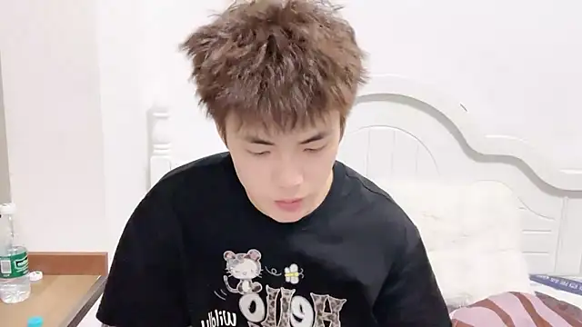 Snapshot of linger2563 chatting on 18, 9, 2025 linger2563 online show from 18, 9, 2025