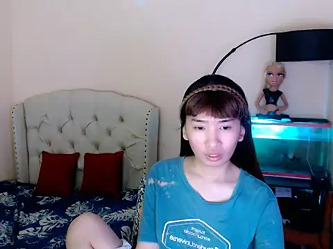 ShantalFoxxy  online show from 14, 4, 2026