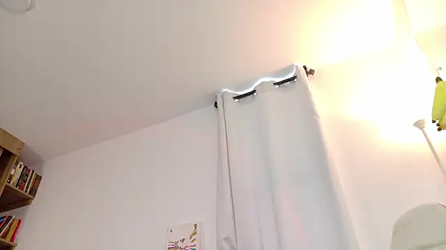 Snapshot of sara_queen10 chatting on 31, 1, 2026 sara queen10 online show from 31, 1, 2026