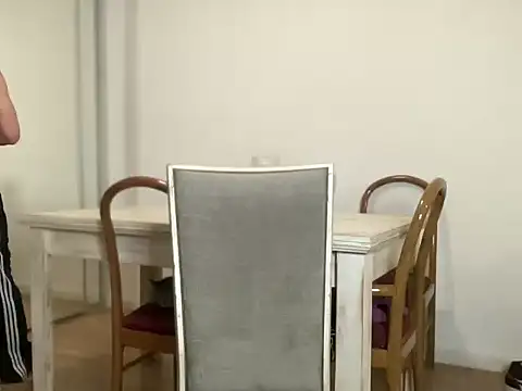 Snapshot of lat20ar@xh chatting on 6, 4, 2026 lat20arxh online show from 6, 4, 2026