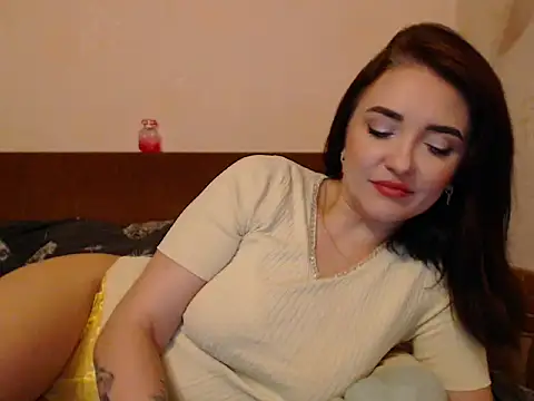 Veronica-Luxs online show from 12, 11, 2025