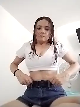 Cami Konor online show from 7, 10, 2025