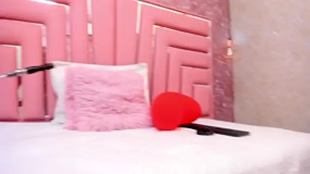 ALYANNA HOT  online show from 17, 2, 2026