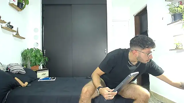 Borsalino Adam online show from 13, 11, 2025