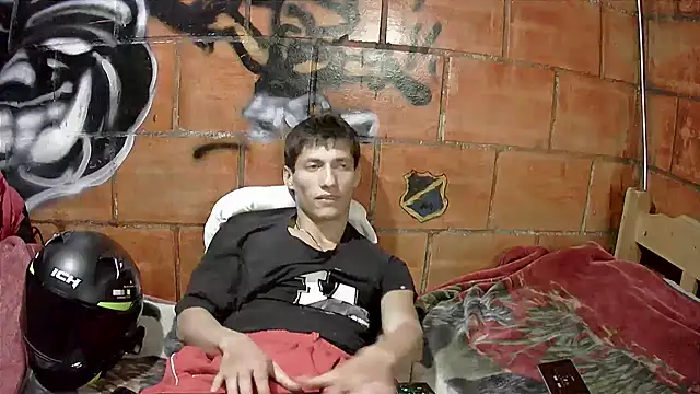 Snapshot of alexandercruz chatting on 5, 7, 2026 alexandercruz online show from 5, 7, 2026