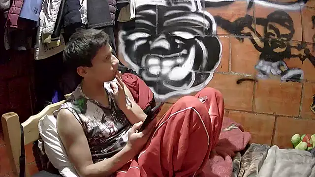 Snapshot of alexandercruz chatting on 7, 7, 2026 alexandercruz online show from 7, 7, 2026