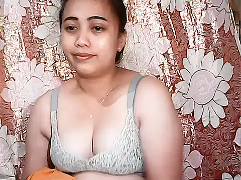 Snapshot of Pinay_Chubby20 chatting on 2, 10, 2025 Pinay Chubby20 online show from 2, 10, 2025