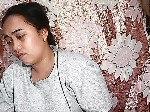 Snapshot of Pinay_Chubby20 chatting on 7, 10, 2025 Pinay Chubby20 online show from 7, 10, 2025