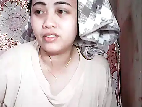 Snapshot of Pinay_Chubby20 chatting on 11, 10, 2025 Pinay Chubby20 online show from 11, 10, 2025