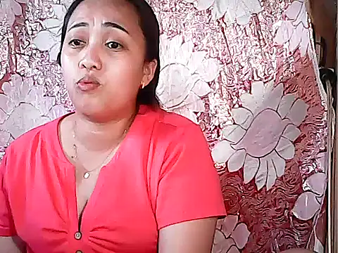 Snapshot of Pinay_Chubby20 chatting on 20, 10, 2025 Pinay Chubby20 online show from 20, 10, 2025
