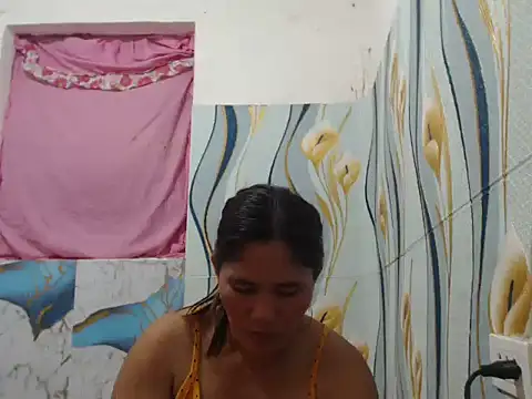 Snapshot of Juicy_69xx chatting on 13, 7, 2026 Juicy 69xx online show from 13, 7, 2026