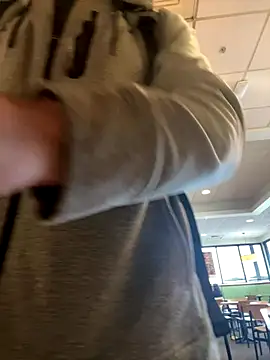 Snapshot of thejohnryancollection chatting on 24, 9, 2025 thejohnryancollection online show from 24, 9, 2025