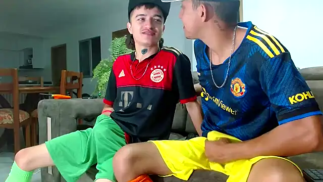 skinny23cm online show from 28, 12, 2024