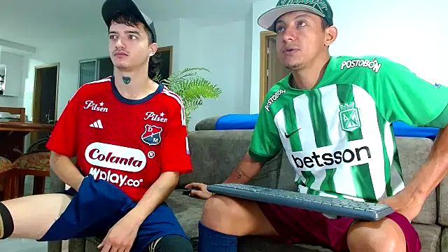 skinny23cm online show from 4, 2, 2025