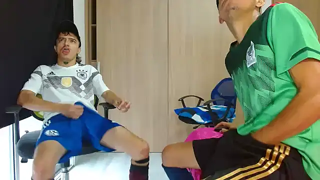 skinny23cm online show from 5, 2, 2025