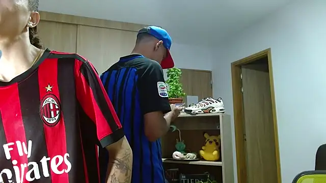 skinny23cm online show from 12, 11, 2025