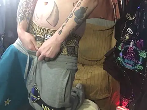 imglorious1010 online show from 26, 2, 2026