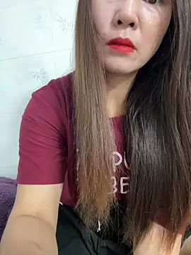 Snapshot of Moan_Mary chatting on 4, 11, 2025 Moan Mary online show from 4, 11, 2025