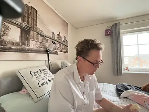 Curvy-Jinx online show from 17, 3, 2026