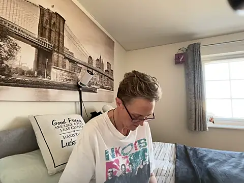 Curvy-Jinx online show from 18, 3, 2026