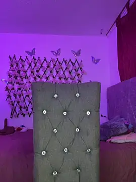 Dominic Schmit01 online show from 5, 10, 2025