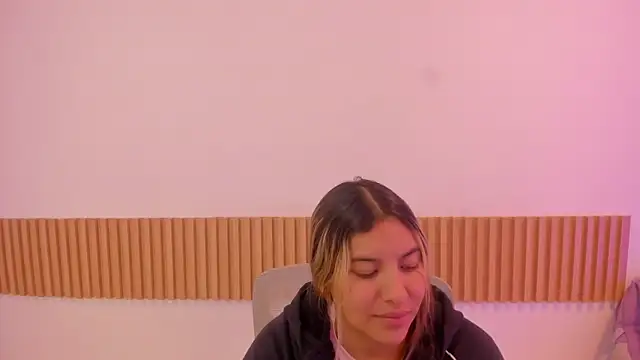 OliviaSweett online show from 20, 7, 2026