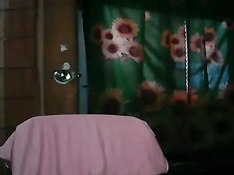 CreamyPussy4uxx online show from 18, 11, 2025