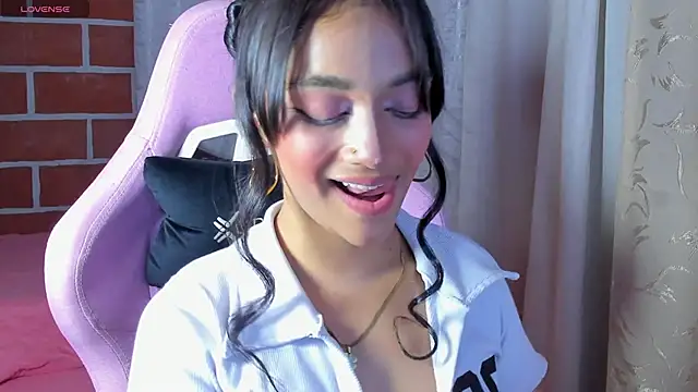 MelanyOconner online show from 25, 9, 2025