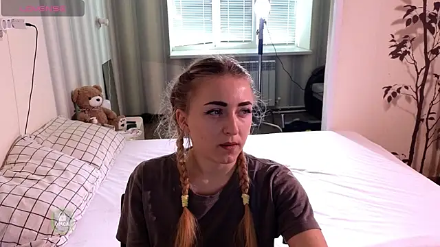 space danger online show from 12, 4, 2026