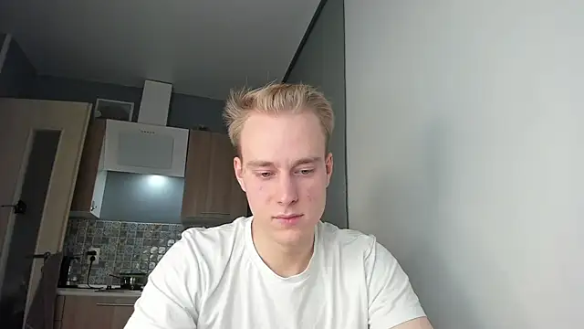 Snapshot of Kevin_Young_Cat chatting on 5, 10, 2025 Kevin Young Cat online show from 5, 10, 2025