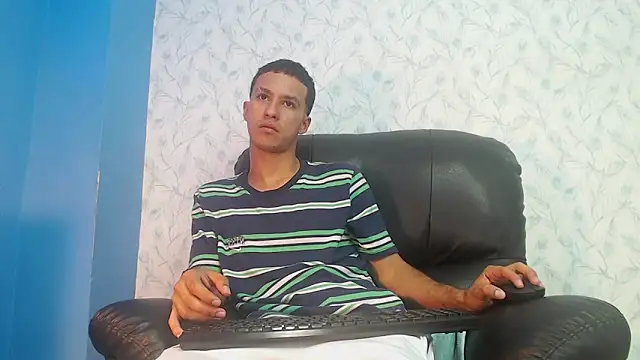 Snapshot of Marcus_Jeron chatting on 12, 6, 2026 Marcus Jeron online show from 12, 6, 2026