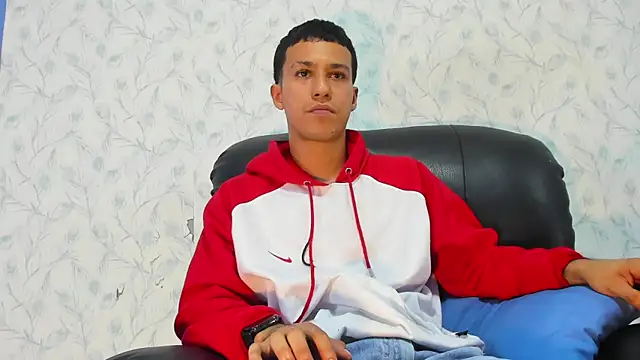 Snapshot of Marcus_Jeron chatting on 20, 6, 2026 Marcus Jeron online show from 20, 6, 2026