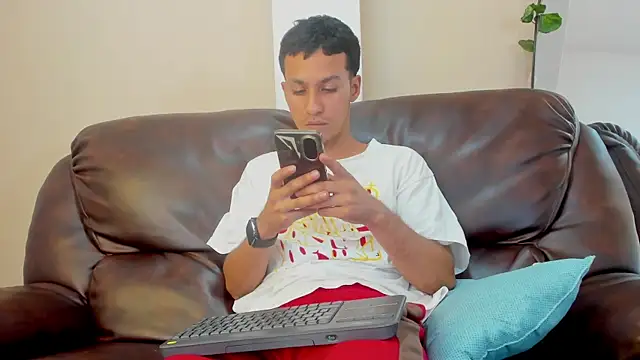 Snapshot of Marcus_Jeron chatting on 24, 6, 2026 Marcus Jeron online show from 24, 6, 2026